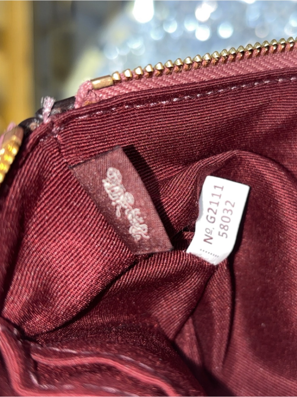 Coach Corner Zip Wristlet in crossgrain leather EUC - Picture 12 of 12